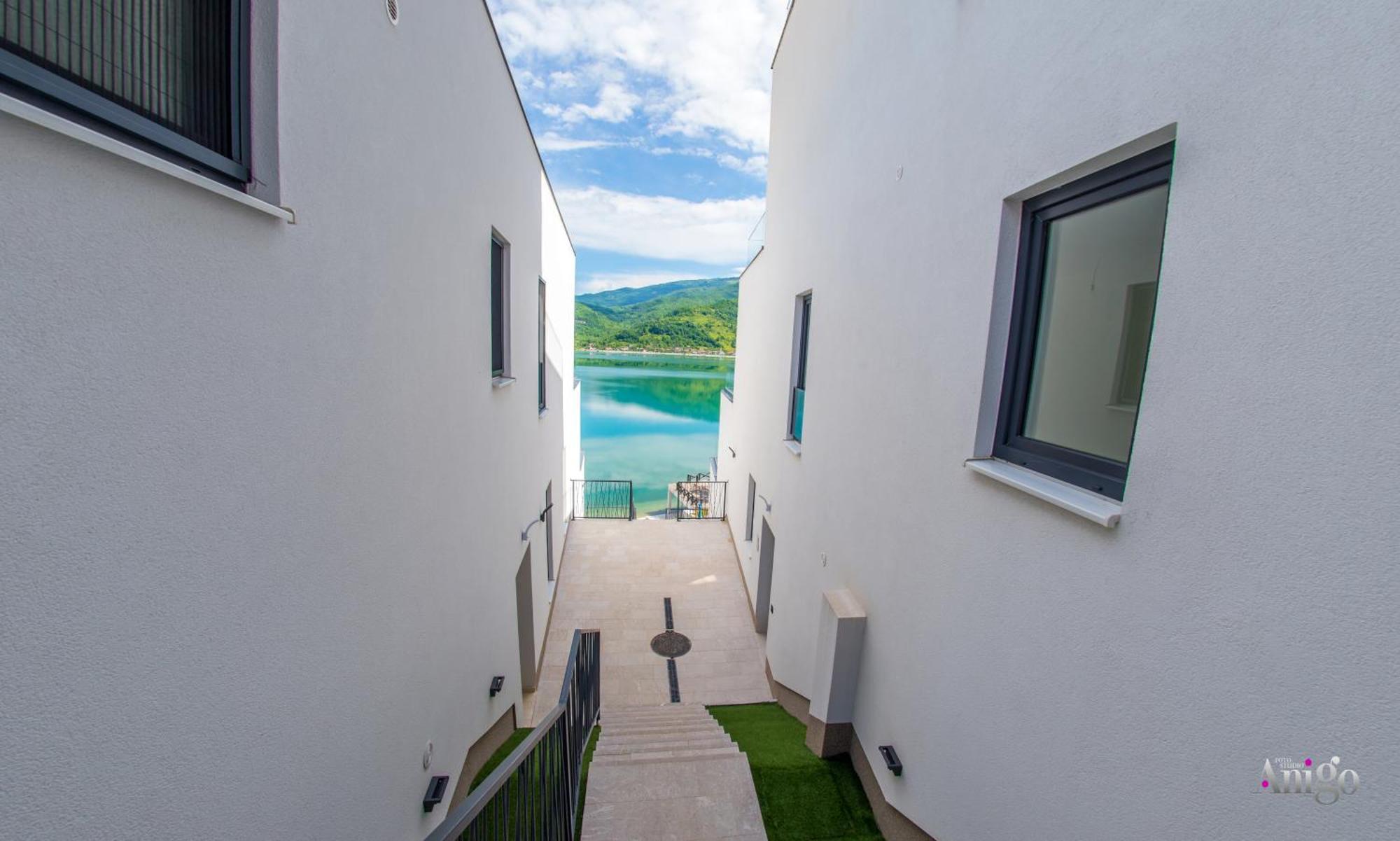 Royal Terrace Apartments Konjic Exteriör bild