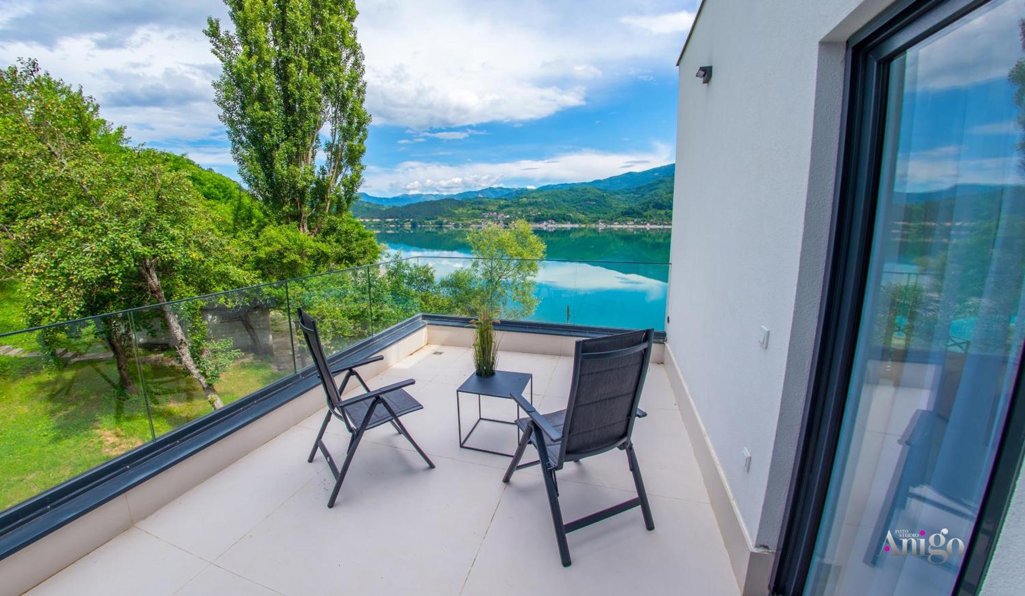 Royal Terrace Apartments Konjic Exteriör bild