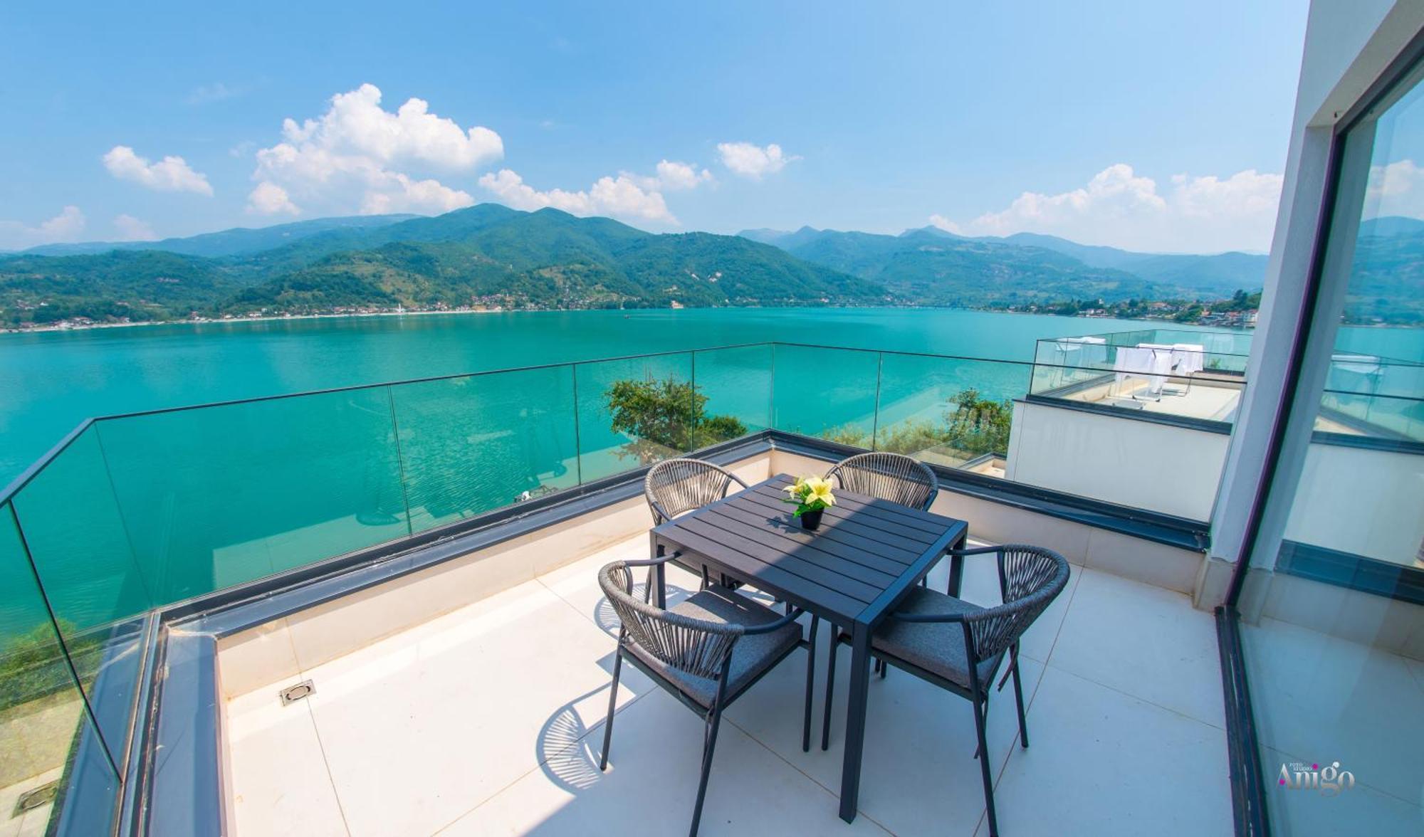 Royal Terrace Apartments Konjic Exteriör bild